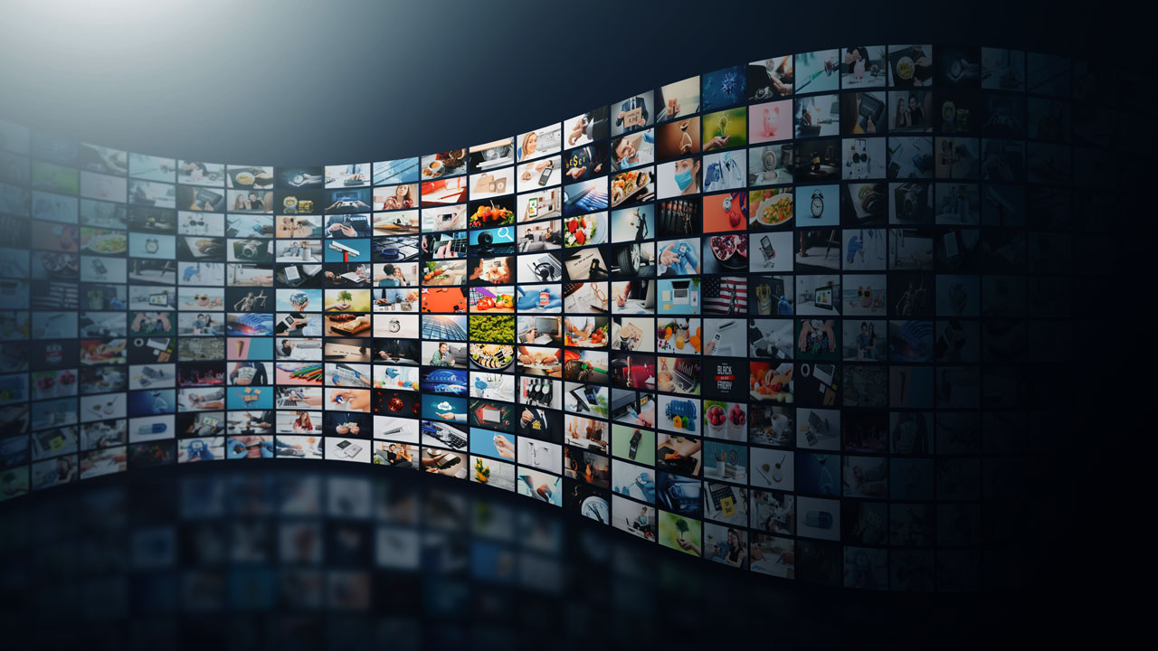 Signal vs. Noise: Finding Clarity in a Polarized Media Landscape